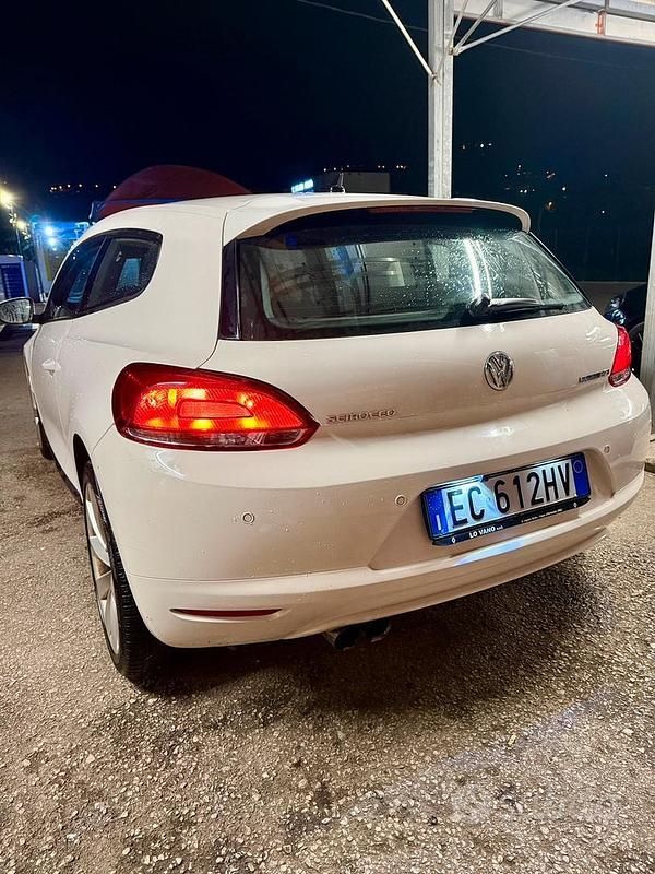 Usata VW Scirocco 122 CV (89 kW) 2010 Bianco Coupé