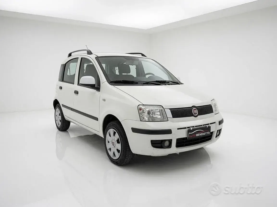 Usata Fiat Panda Classica 69 CV (50 kW) 2012 Bianco Utilitaria