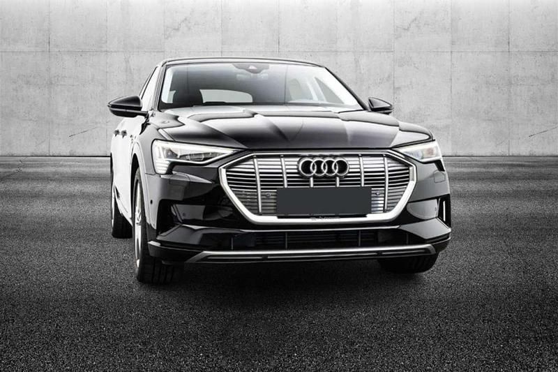 Usata Audi e-tron Business 158 kW (215 CV) 2021 Nero SUV