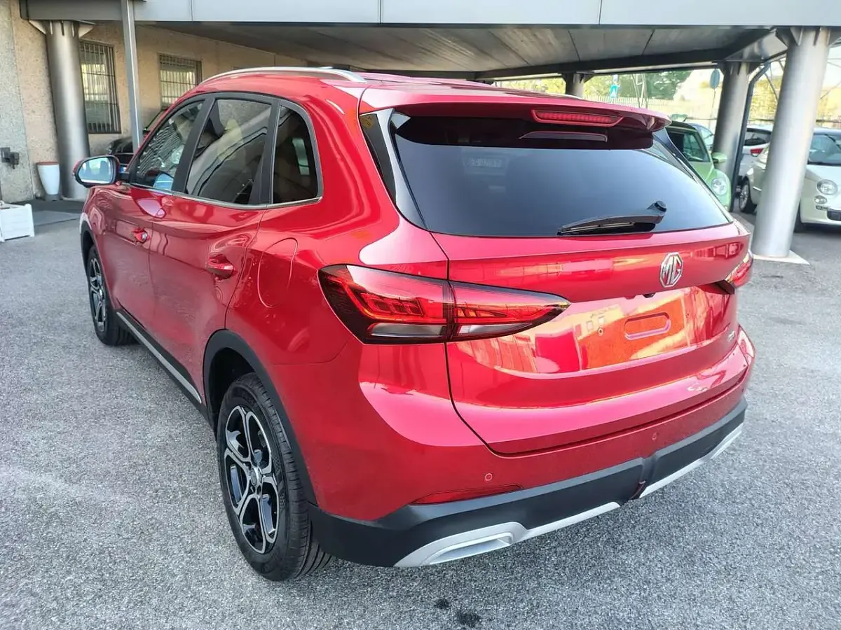 Nuova MG ZS Comfort 116 CV (85 kW) 2026 Rosso SUV