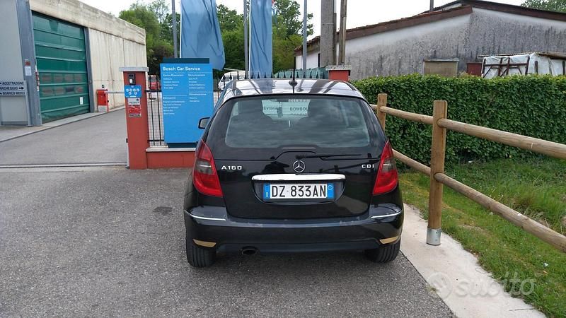 Usata Mercedes A200 82 CV (60 kW) 2009 Nero Berlina