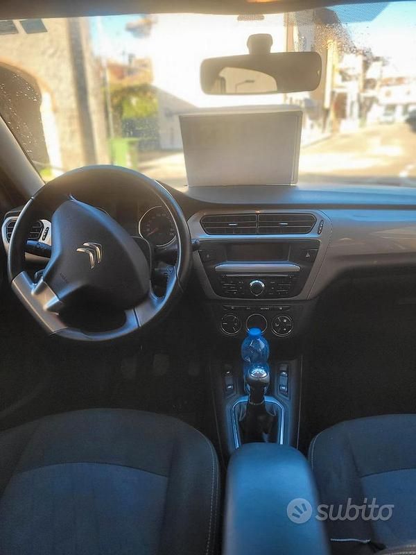 Usata 2016 Citroën C-Elysee I Exclusive Tre volumi | 4999 € (Buon prezzo) - Immagine 1/4