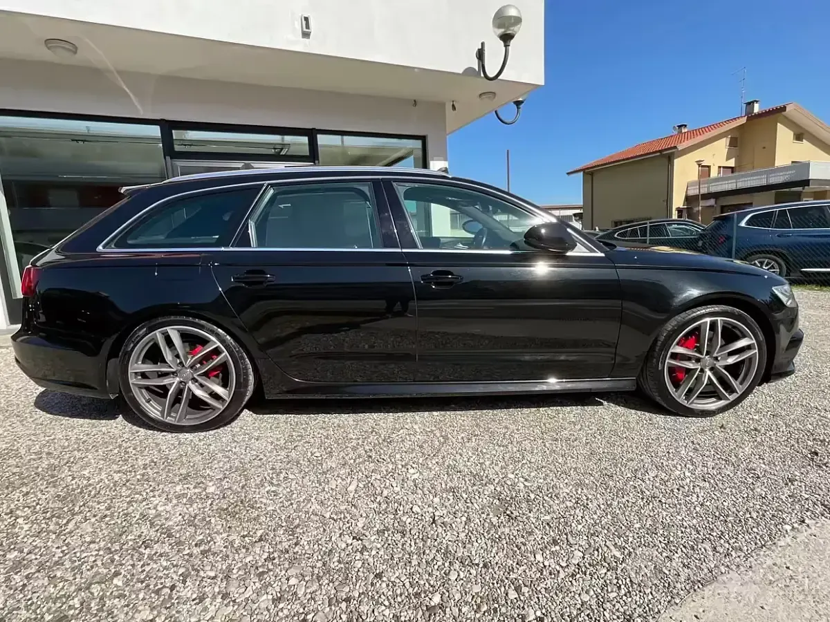 Usata Audi A6 Competition 326 CV (239 kW) 2015 Nero Station wagon