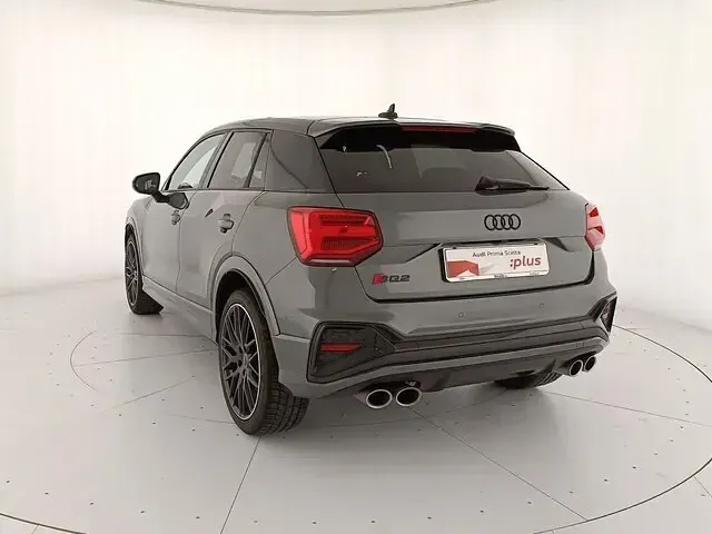 Usata Audi SQ2 Sport 300 CV (220 kW) 2024 Grigio daytona perla SUV