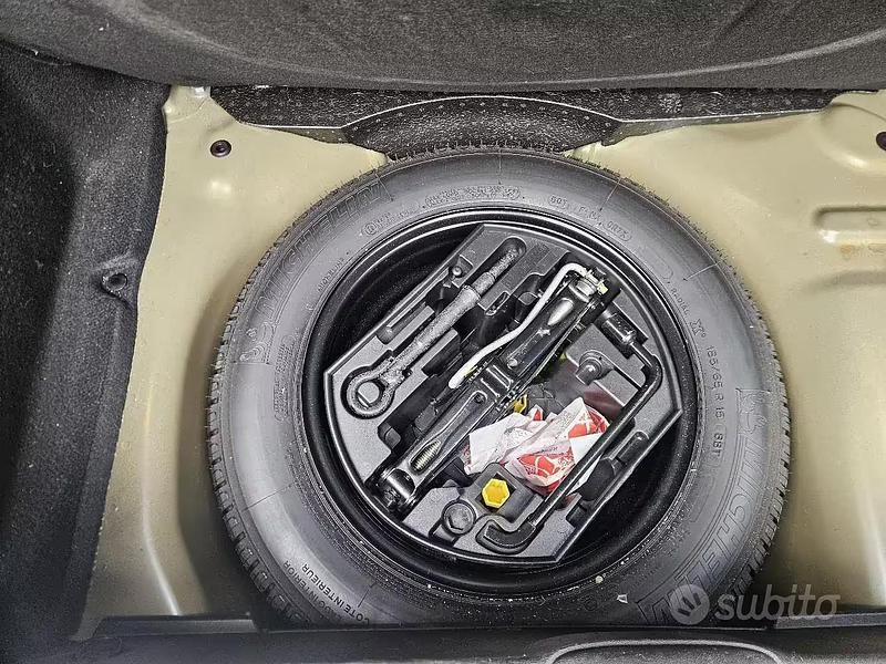 Usata Peugeot 208 GT-line 110 CV (80 kW) 2017 Nero Utilitaria
