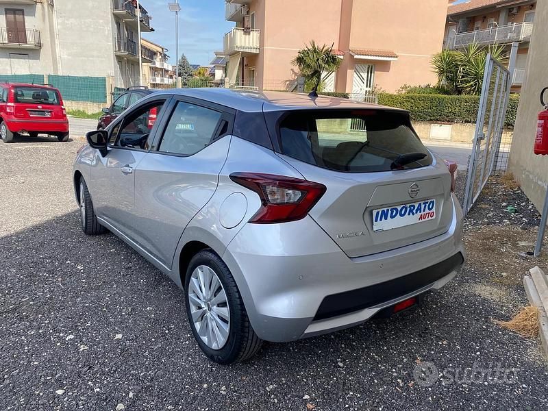 Usata Nissan Micra N-Connecta 90 CV (66 kW) 2019 Grigio Utilitaria