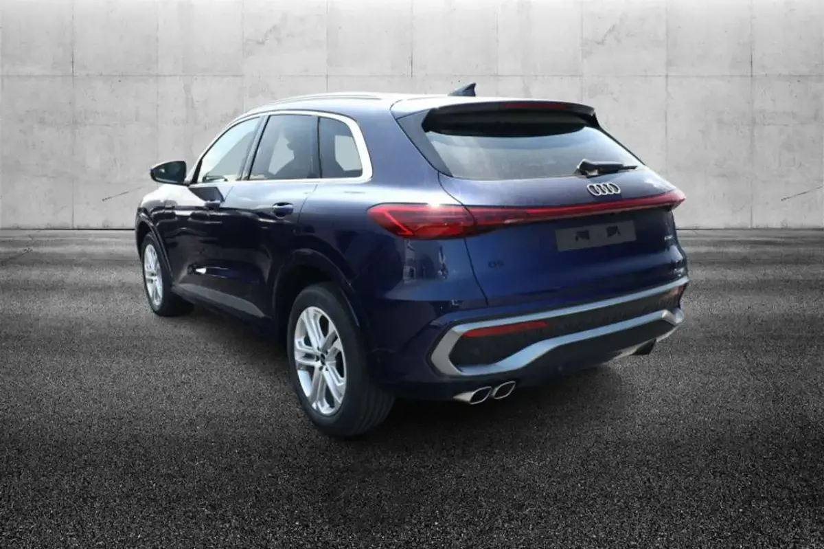 Nuova Audi Q5 S-Line 204 CV (150 kW) 2026 Blu/azzurro SUV