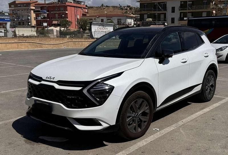 Usata 2024 Kia Sportage GT-Line SUV | 33.500 € (Buon prezzo) - Immagine 1/2