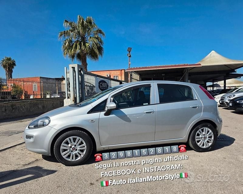 Usata Fiat Punto Street 95 CV (69 kW) 2017 Grigio Utilitaria