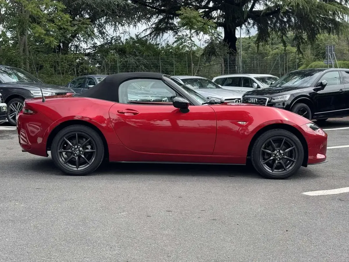 Usata Mazda MX5 131 CV (96 kW) 2016 Rosso Cabrio