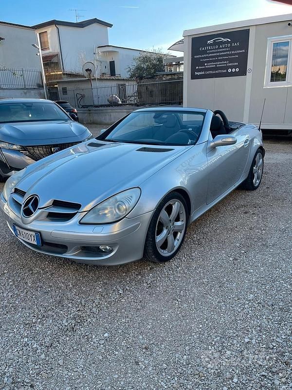 Usata Mercedes SLK200 163 CV (119 kW) 2004 Grigio Cabrio