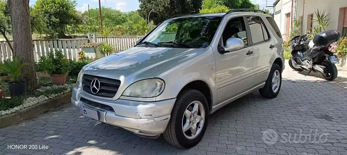 Usata Mercedes ML320 218 CV (160 kW) 2000 SUV