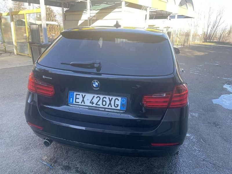 Usata BMW 318 Sport Line 143 CV (105 kW) 2014 Nero Station wagon