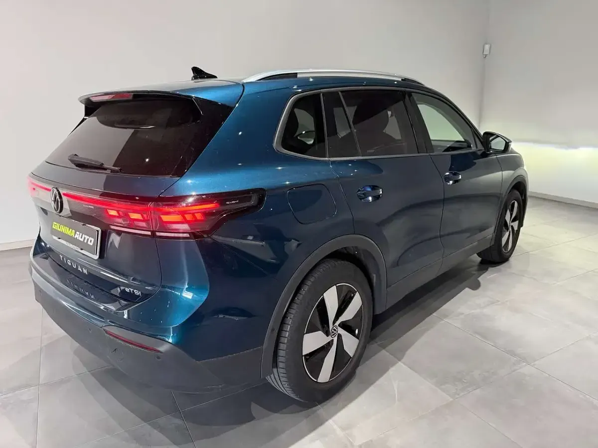 Usata VW Tiguan Edition 150 CV (110 kW) 2024 Blu/azzurro SUV