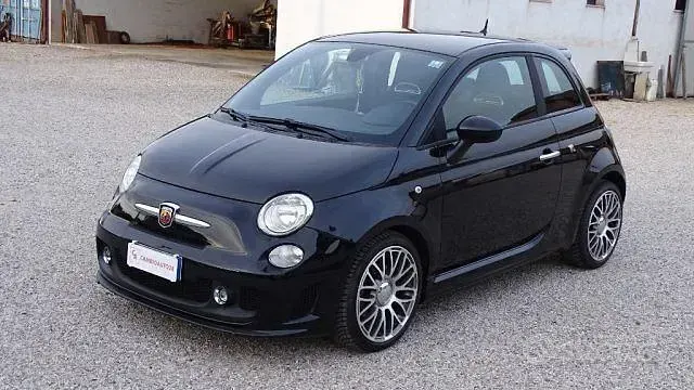 Usata Abarth 500 Custom 135 CV (99 kW) 2015 Nero Utilitaria