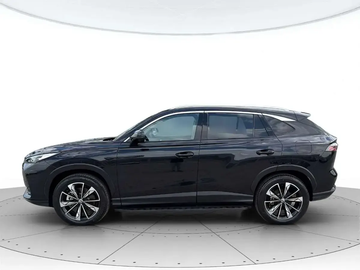 Usata MG HS Luxury 143 CV (105 kW) 2025 Nero SUV