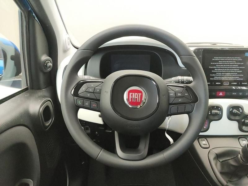 Usata Fiat Panda Cross Cross 70 CV (51 kW) 2025 Blu Utilitaria