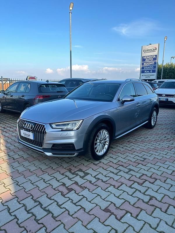 Usata Audi A4 Allroad Business 163 CV (119 kW) 2018 Argento Station wagon