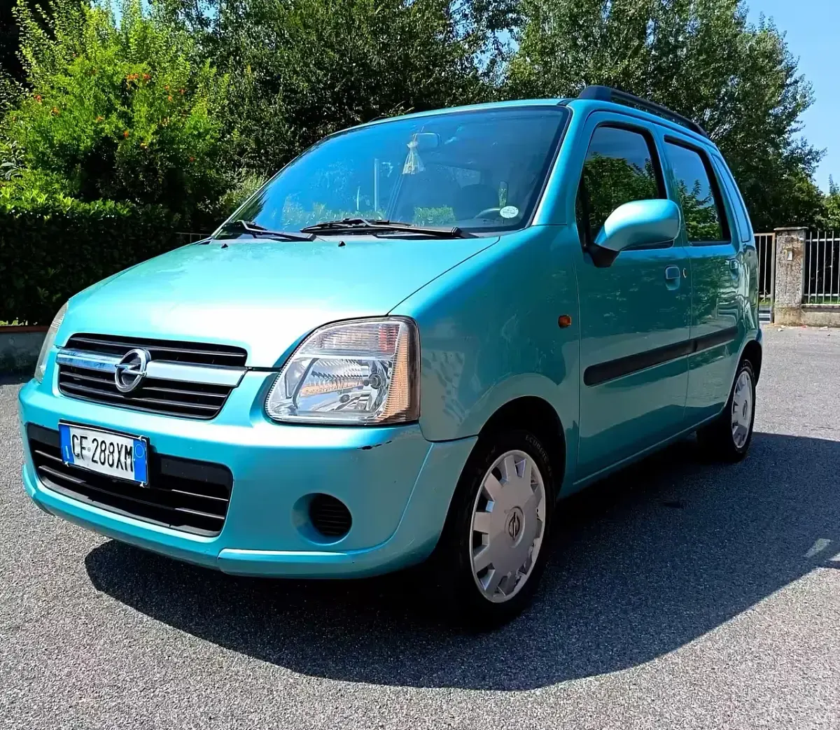 Usata Opel Agila Club 69 CV (50 kW) 2003 Blu Monovolume
