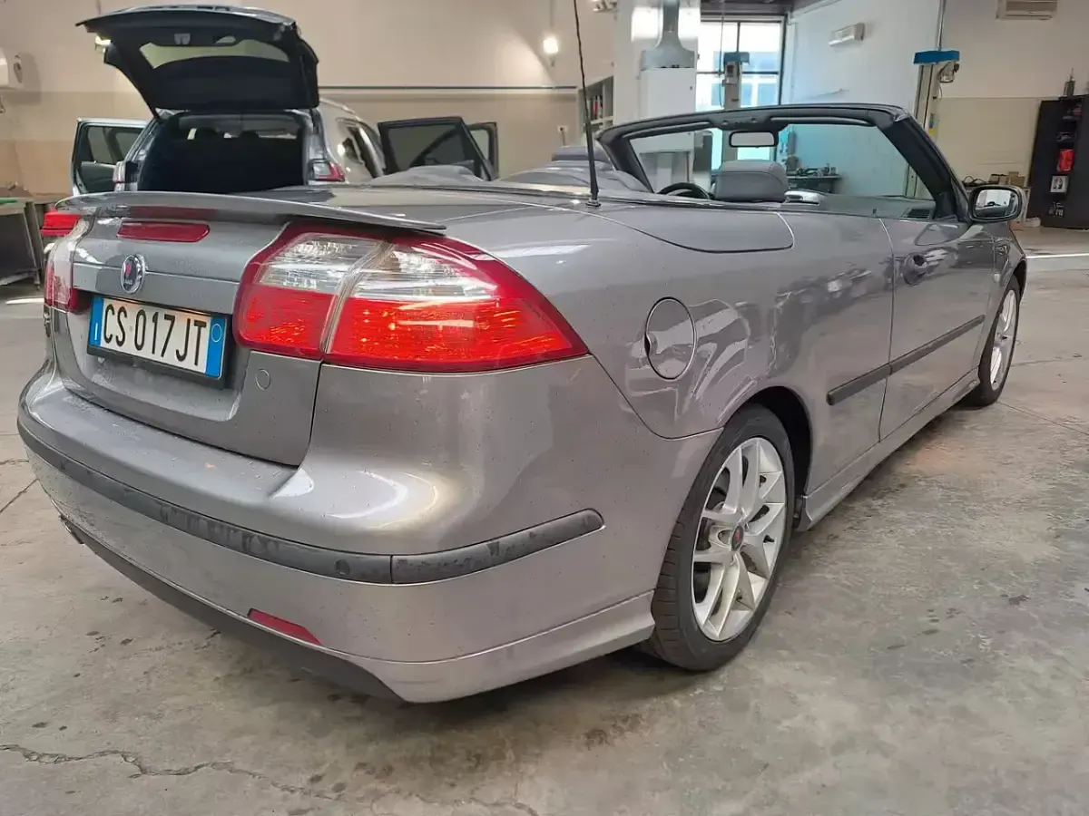 Usata Saab 9-3 Aero 210 CV (154 kW) 2005 Grigio Cabrio