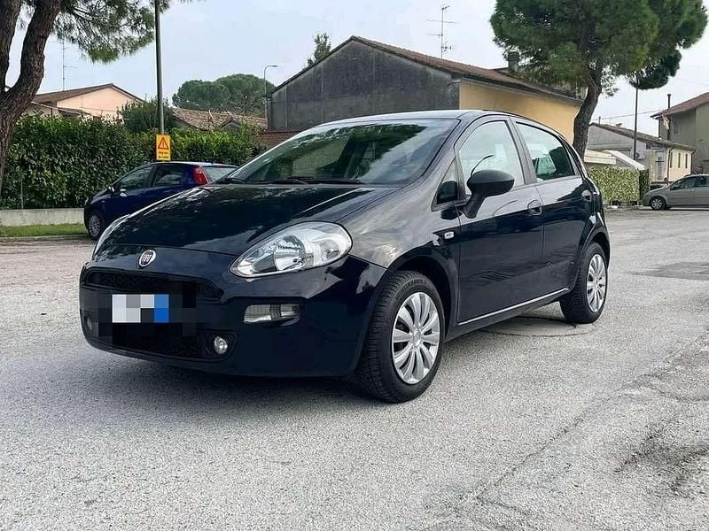 Usata 2014 Fiat Punto Business Tre volumi | 1150 € (Super prezzo) - Immagine 1/4