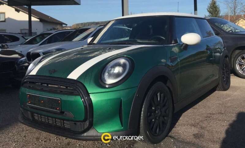 Verde Usata 2021 Mini Cooper Classic Due volumi | 24.950 € (Buon prezzo) - Immagine 1/4