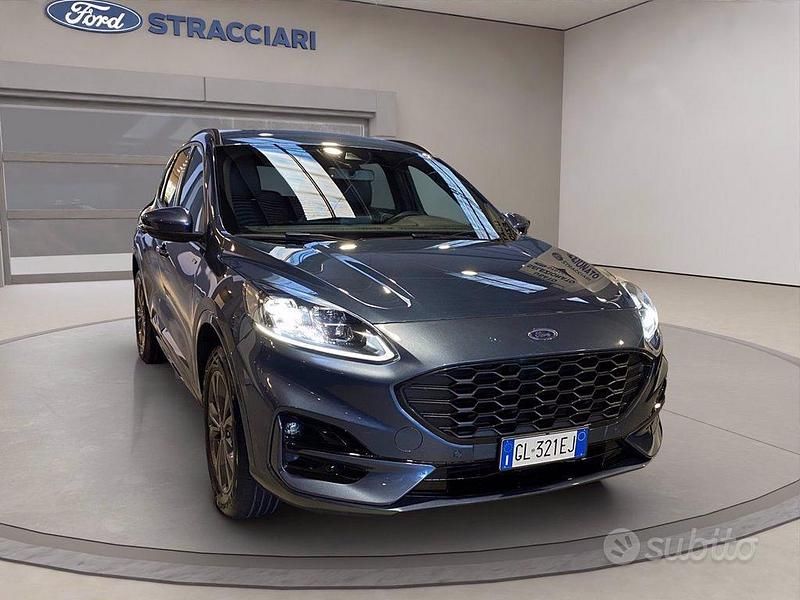 Usata Ford Kuga ST-Line X 225 CV (165 kW) 2023 Blu metallizzato SUV
