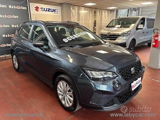 Usata Seat Arona Style 95 CV (69 kW) 2023 Grigio SUV