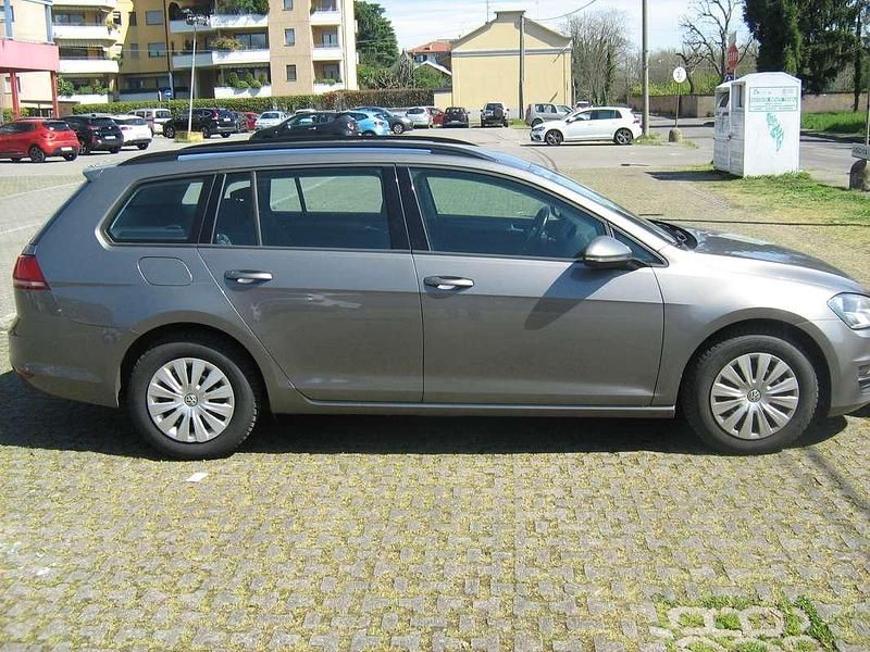 Usata VW Golf VII Comfortline 105 CV (77 kW) 2014 Grigio Station wagon