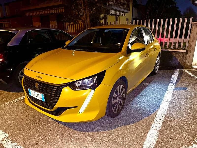 Usata Peugeot 208 Active 68 CV (50 kW) 2021 Giallo Utilitaria