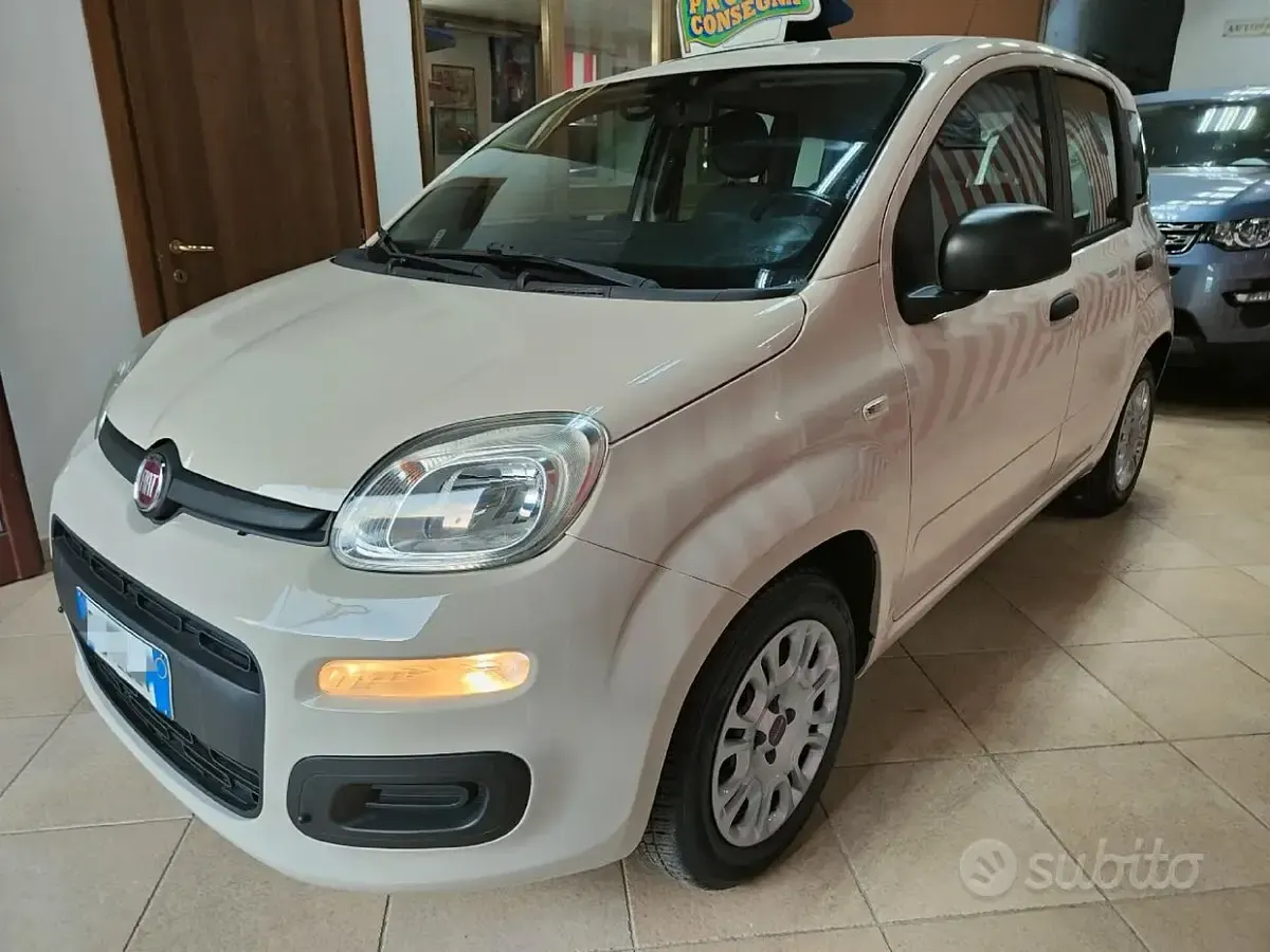 Usata Fiat Panda Lounge 95 CV (69 kW) 2017 Beige Utilitaria