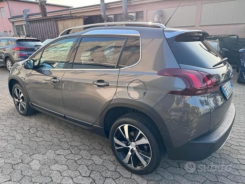 Usata Peugeot 2008 Allure 110 CV (80 kW) 2018 Grigio SUV