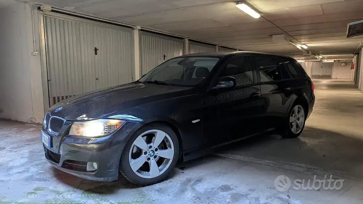 Usata BMW 320 184 CV (135 kW) 2012 Nero Station wagon