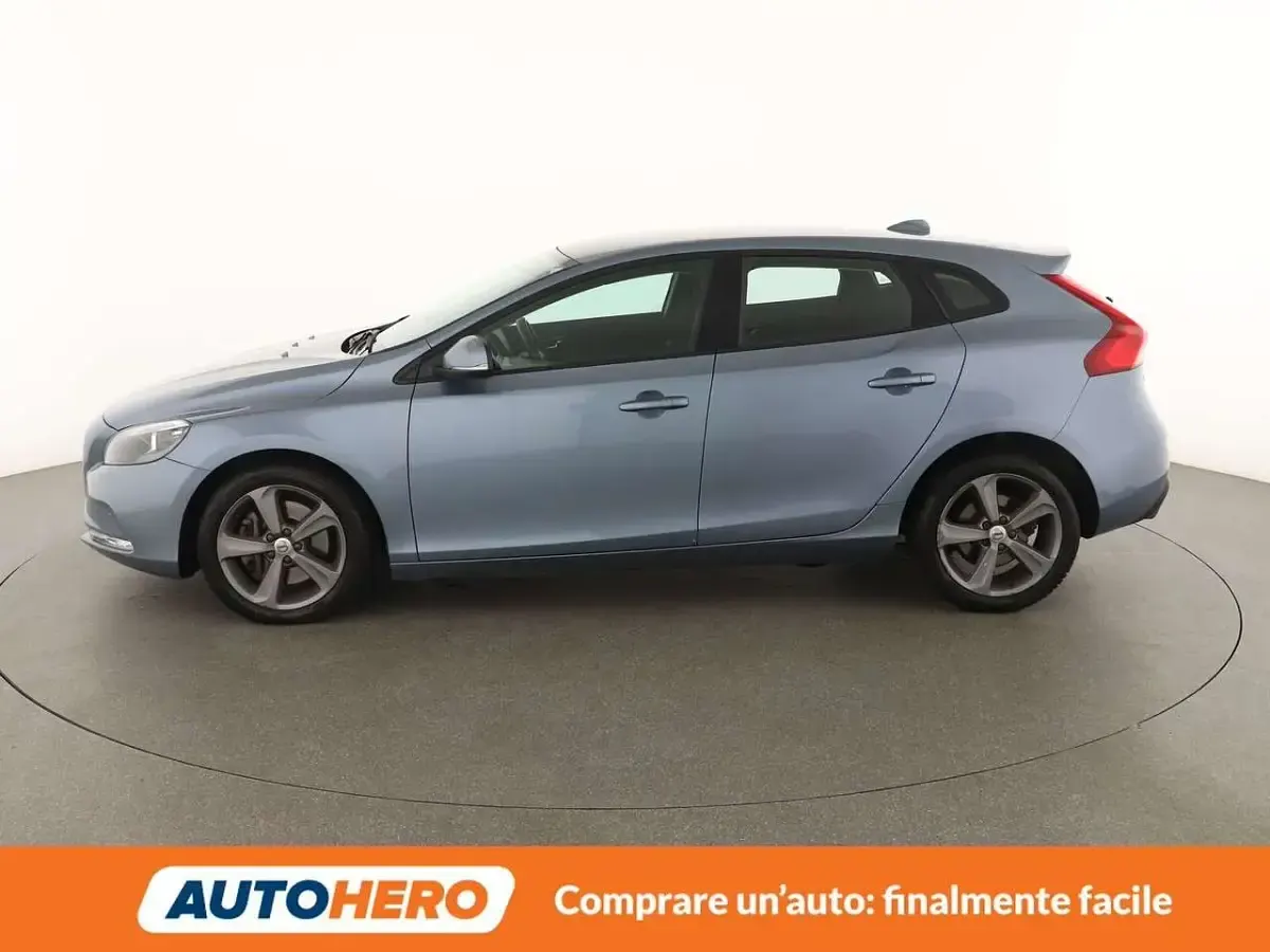 Usata Volvo V40 Kinetic 150 CV (110 kW) 2018 Blu/azzurro Station wagon