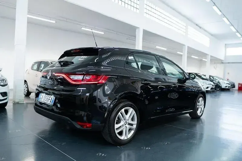 Usata Renault Mégane IV 115 CV (84 kW) 2020 Nero Berlina