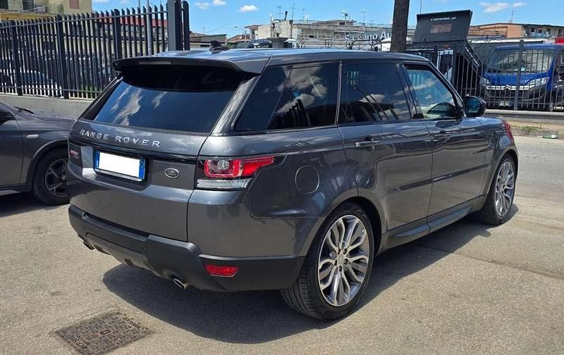 Usata Land Rover Range Rover HSE Dynamic 250 CV (183 kW) 2015 Grigio scuro SUV