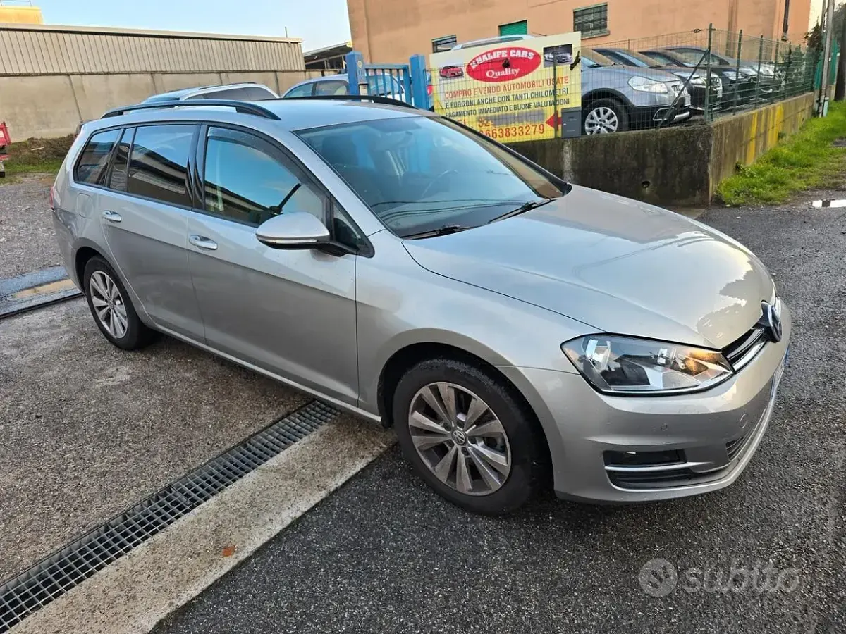 Usata VW Golf VII Executive 110 CV (80 kW) 2017 Grigio Station wagon