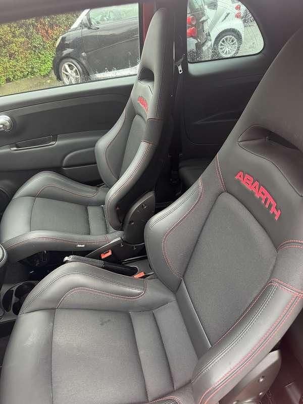Usata Abarth 695 Competizione 179 CV (131 kW) 2024 Arancione Utilitaria
