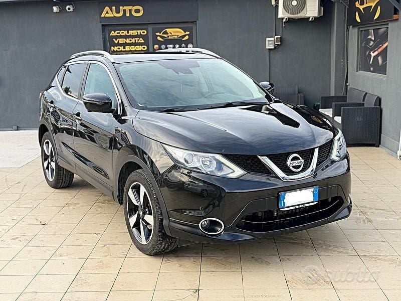 Nero Usata 2016 Nissan Qashqai Tekna SUV | 9500 € (Super prezzo) - Immagine 1/4