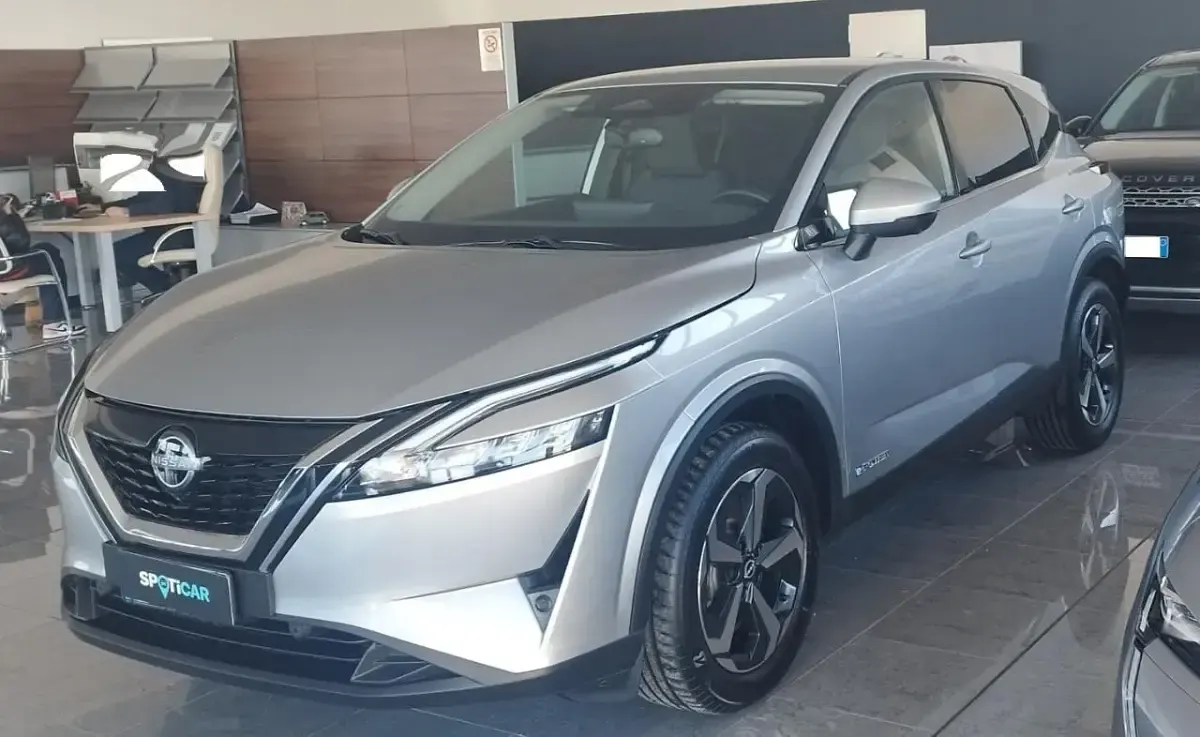 Usata Nissan Qashqai Tekna 190 CV (139 kW) 2023 Grigio SUV