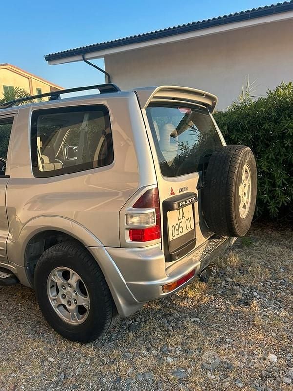 Usata Mitsubishi Pajero 2000 SUV