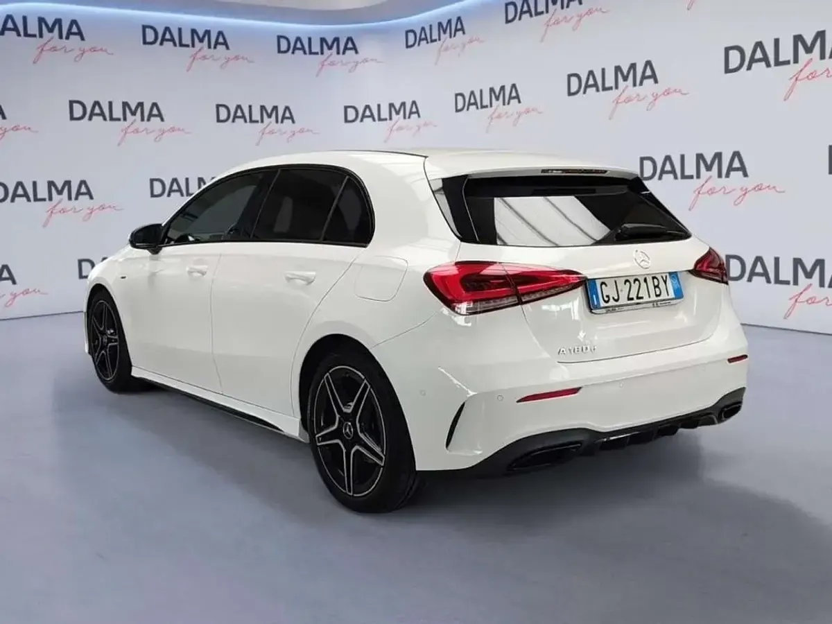 Usata Mercedes A180 Premium 116 CV (85 kW) 2022 Bianco Berlina