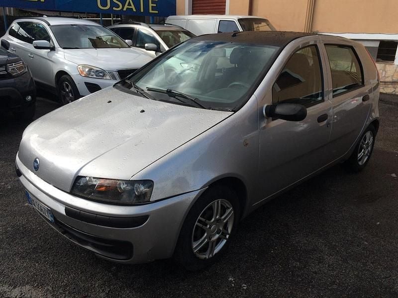 Usata Fiat Punto 59 CV (43 kW) 2001 Argento Berlina