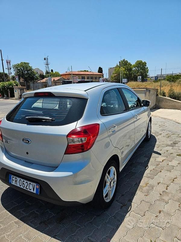 Usata Ford Ka Plus 86 CV (63 kW) 2018 Grigio Utilitaria