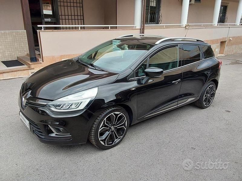 Usata Renault Clio GrandTour Intens 115 CV (84 kW) 2020 Nero Station wagon