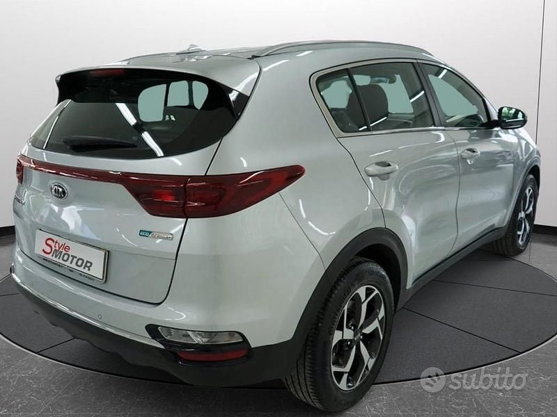 Usata Kia Sportage 136 CV (100 kW) 2021 Argento SUV