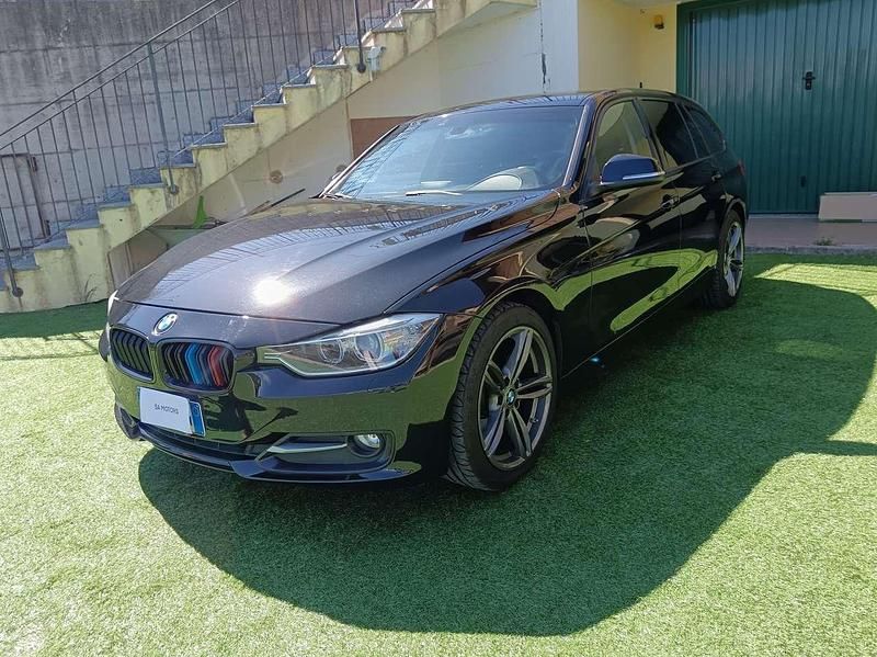 Usata BMW 318 M Sport 143 CV (105 kW) 2014 Nero Station wagon