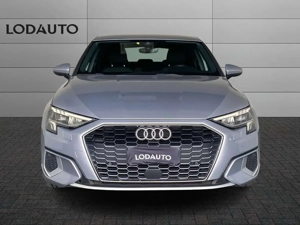 Usata Audi A3 Advanced 150 CV (110 kW) 2021 Argento Berlina