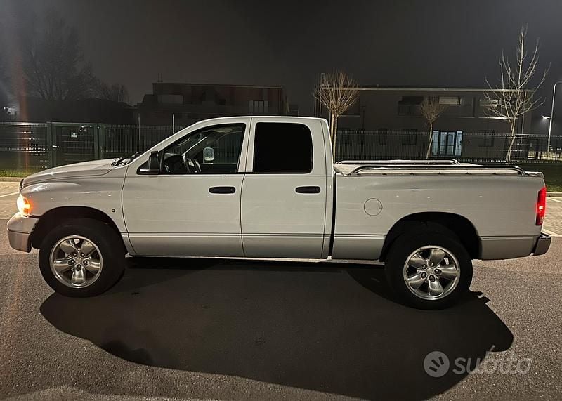 Usata Dodge Ram 238 CV (175 kW) 2005 Bianco Pick-up