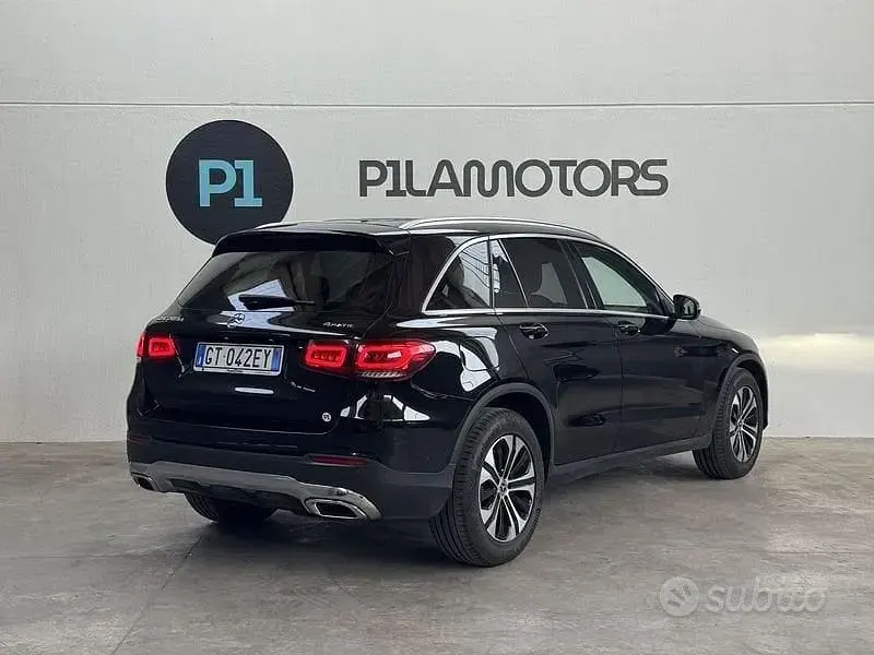 Usata Mercedes GLC200 163 CV (119 kW) 2022 Nero SUV